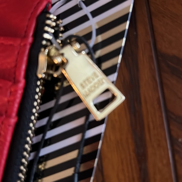 Steve Madden Zip Around Cardcase Wristlet - Picture 6 of 9